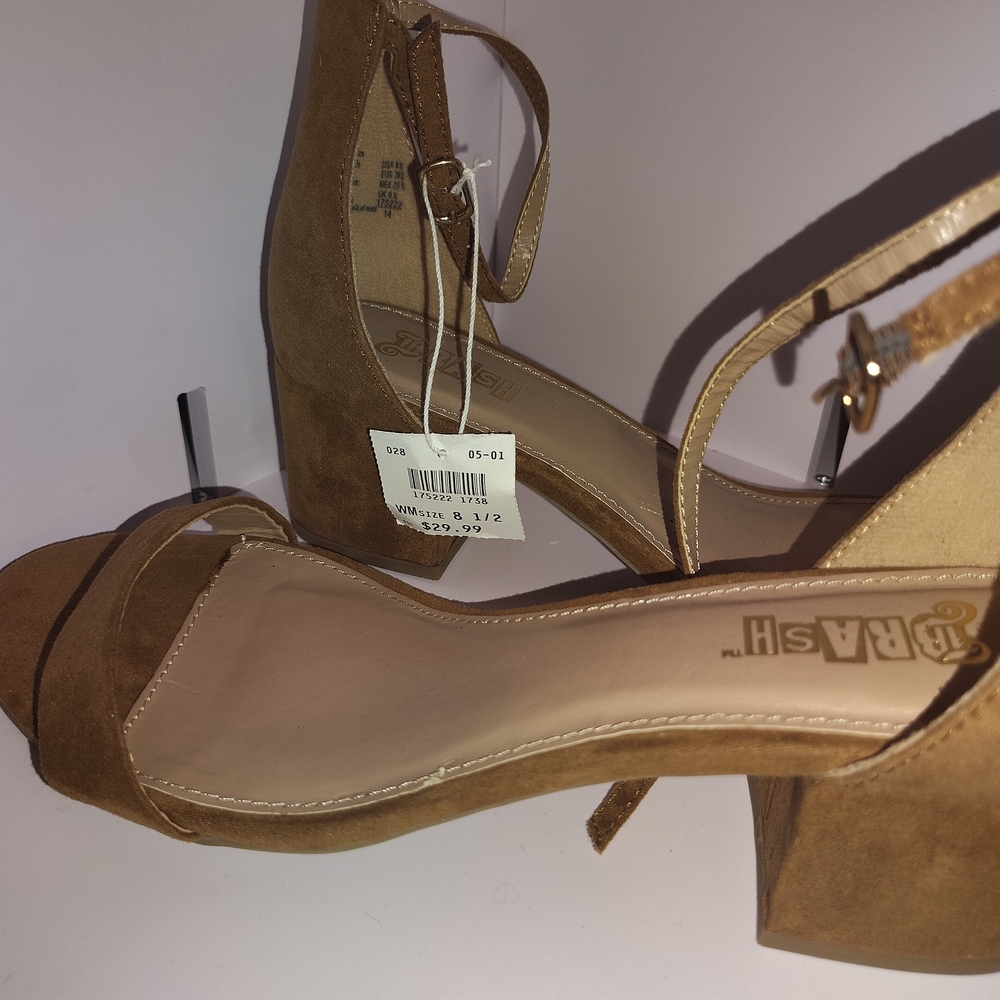 BRASH Women's Tan Heeled Sandals